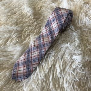 • Mens Skinny Necktie •